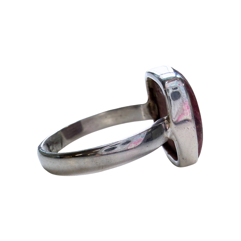 Thulite Ring Size 11 Side View on white background