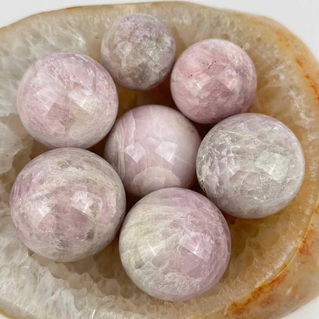 Kunzite Crystal Sphere - by Weight -: 50-100g