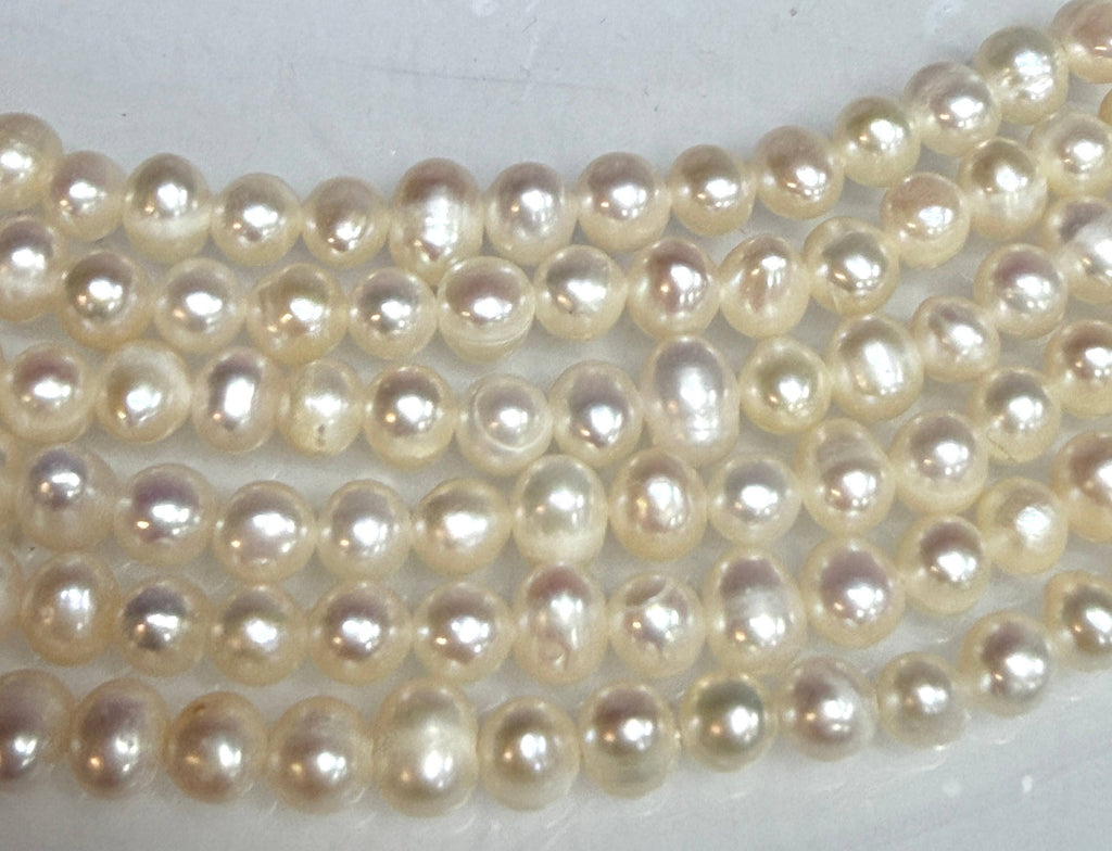 Natural Freshwater Pearl Necklace